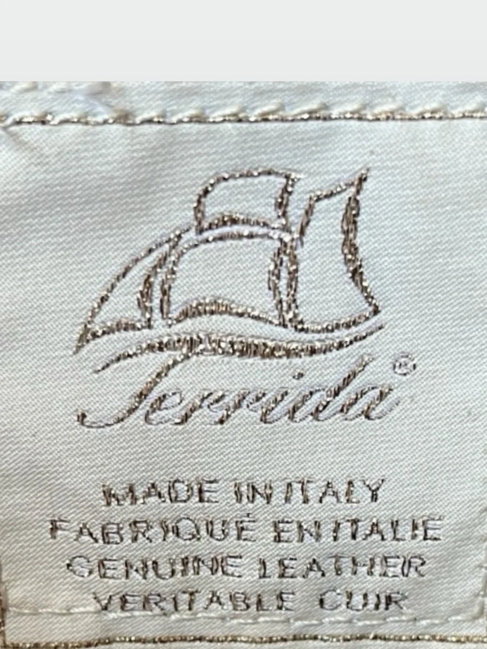This Terrida rare vintage leather shoulder tote